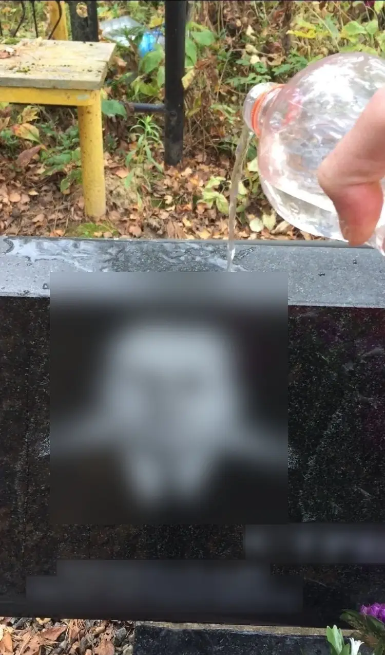 Headstone renewal at Nikolo-Arkhangelskoye Cemetery — after